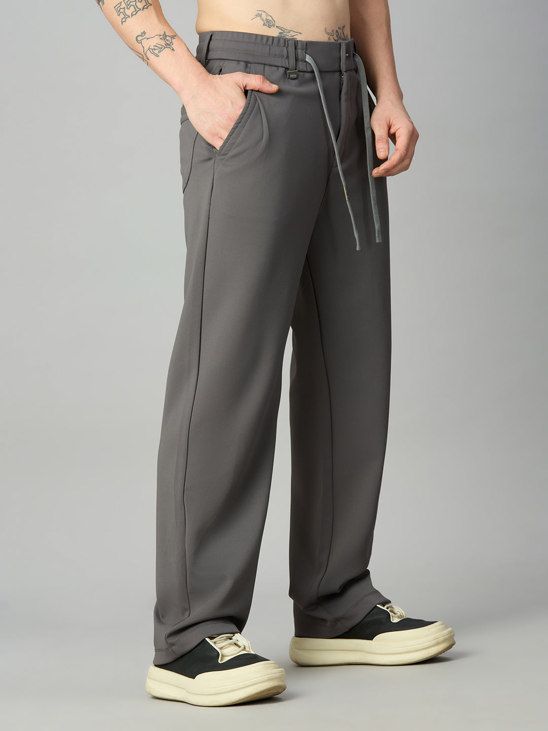 Men's relaxed fit Tencel stretch pants – right side profile