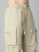 Close-up of functional cargo pocket detailing