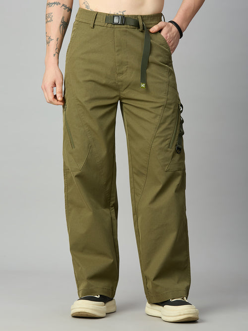 Men's baggy Tencel cargo pants with attached adjustable belt – front view